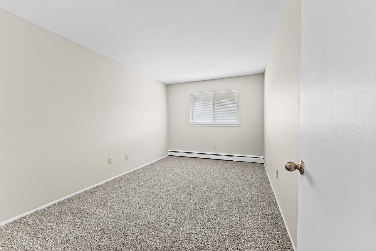 23700 W Warren St #7425UPG - Photo 5 of 8