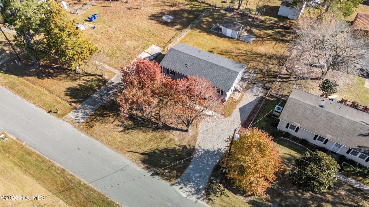 114 Arrowood Dr - Photo 2 of 20