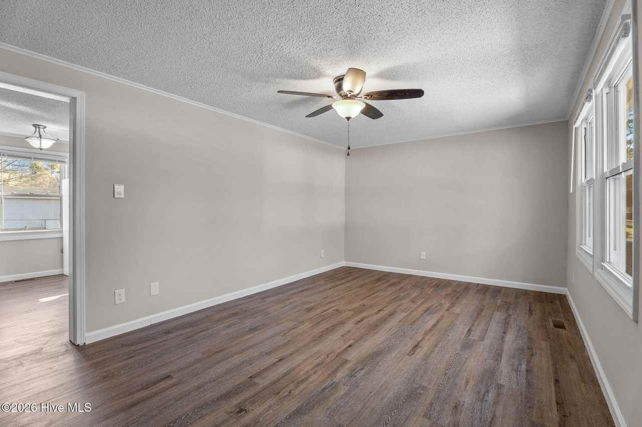 114 Arrowood Dr - Photo 6 of 20