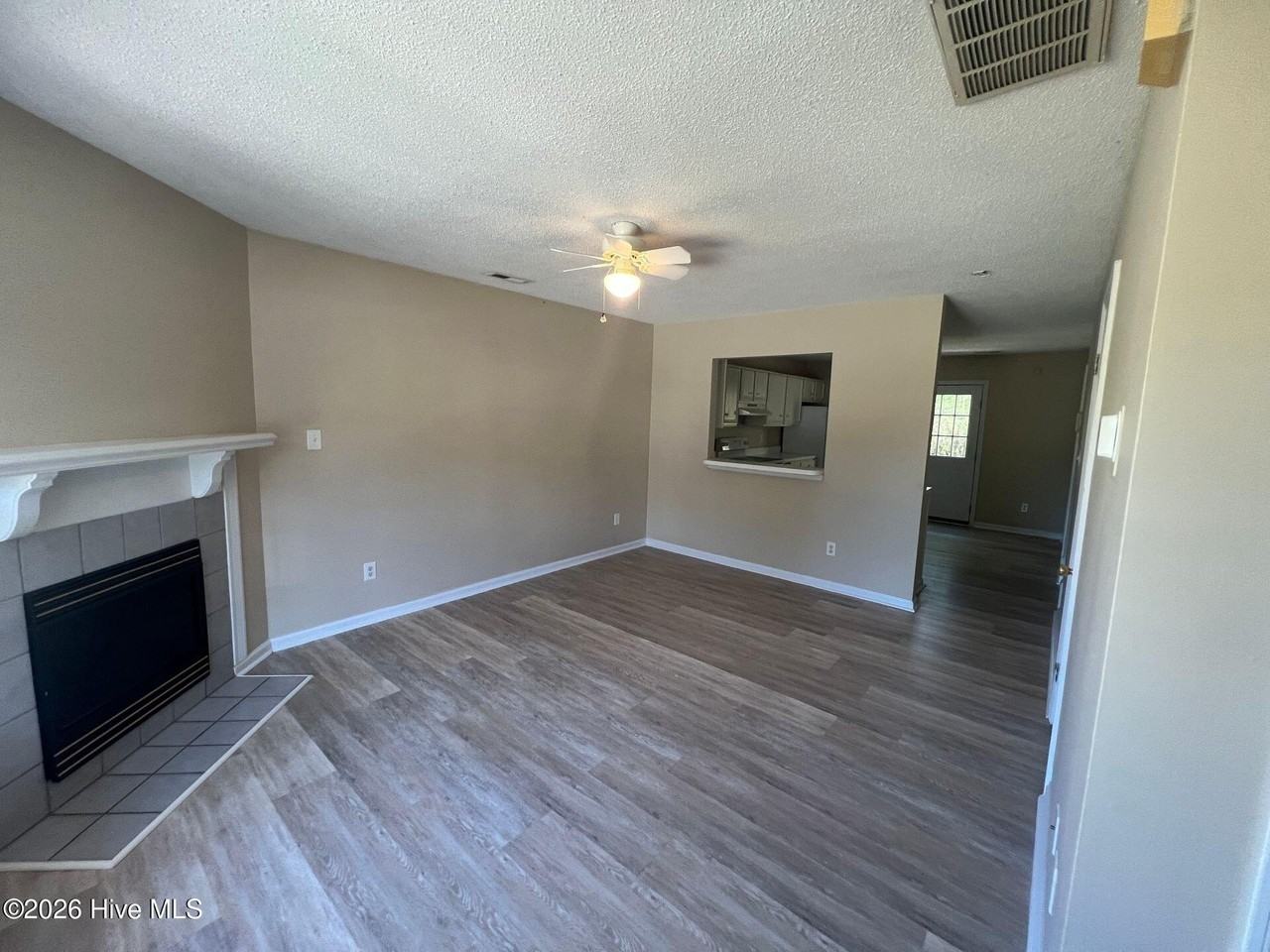 2196 Brandymill Ln - Photo 2 of 20