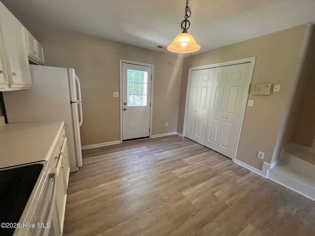 2196 Brandymill Ln - Photo 5 of 20