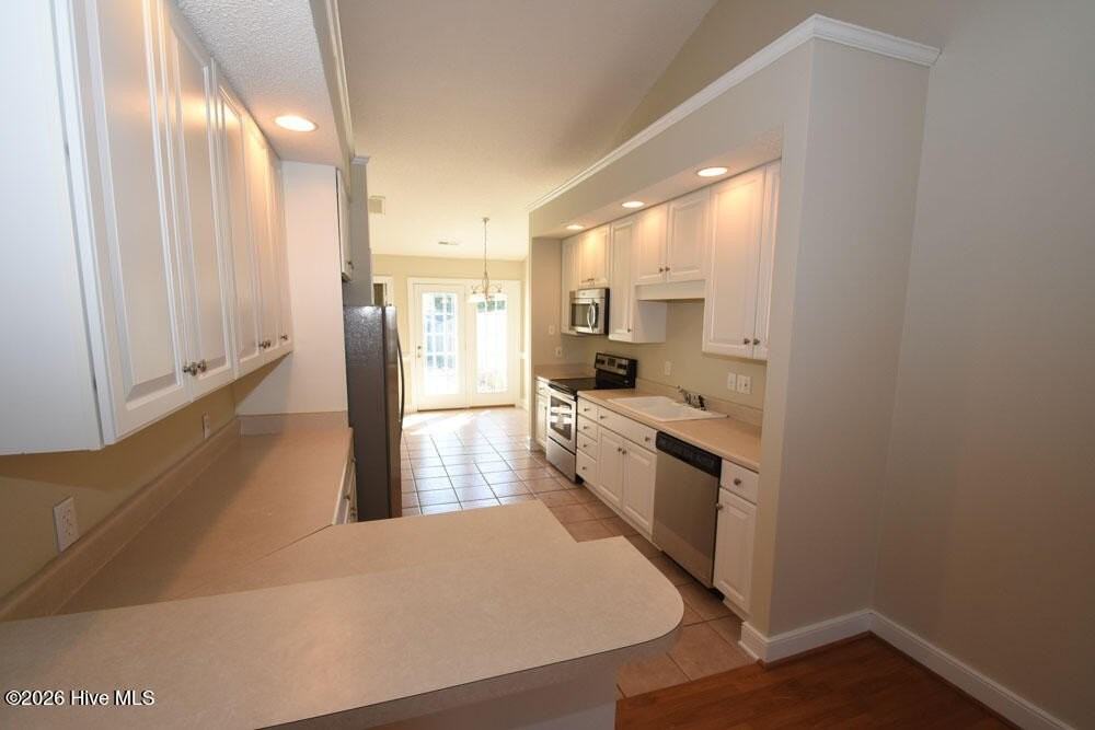 122 Emily Dr Unit A - Photo 4 of 18