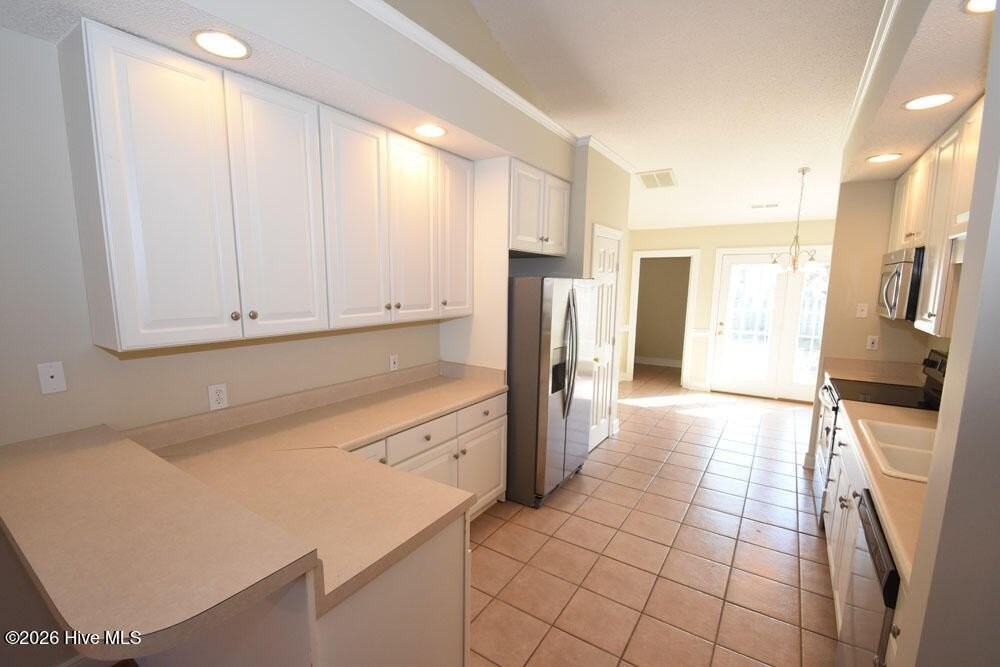 122 Emily Dr Unit A - Photo 5 of 18