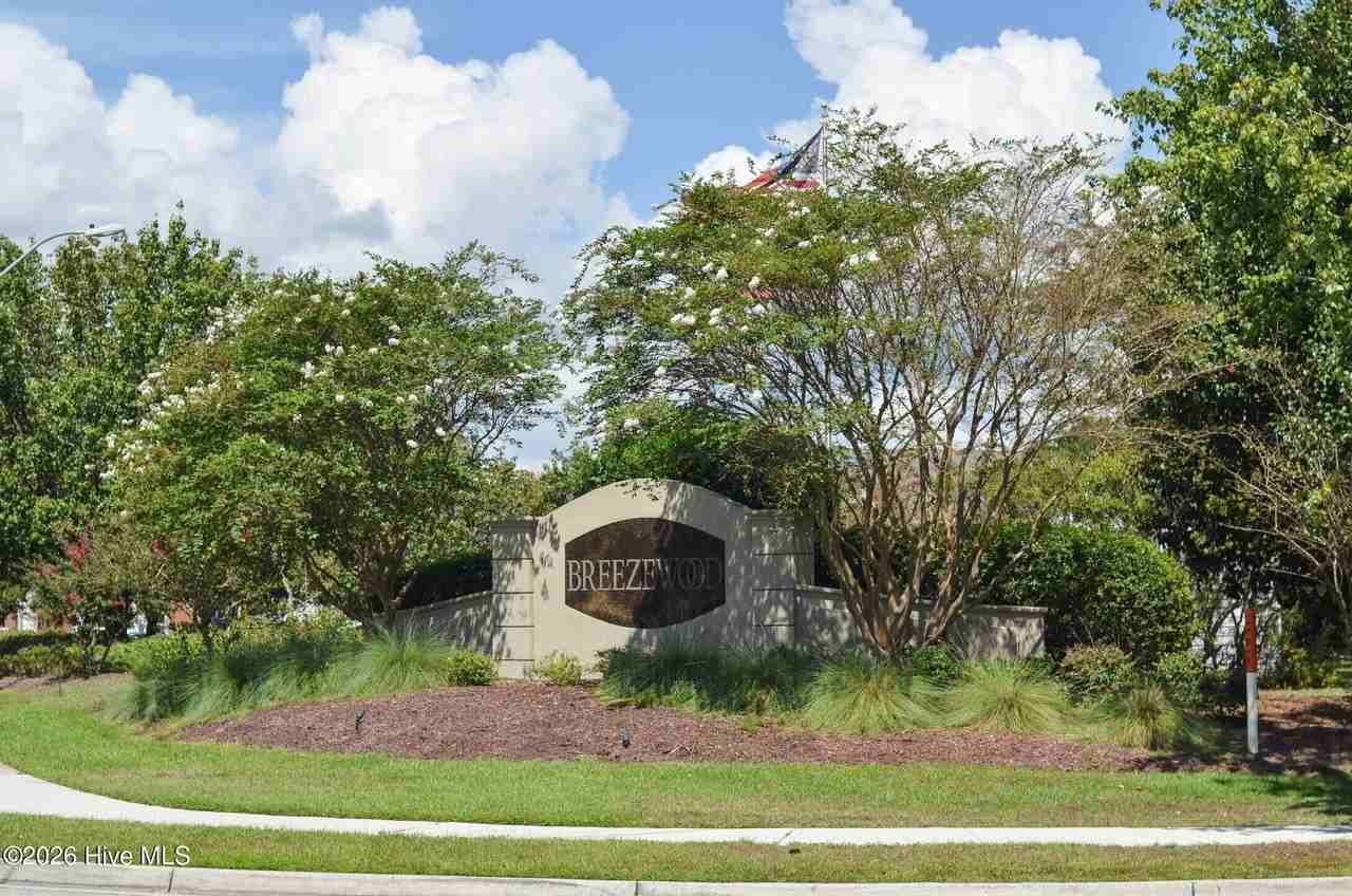 4140 Breezewood Dr Apt 201 - Photo 2 of 20