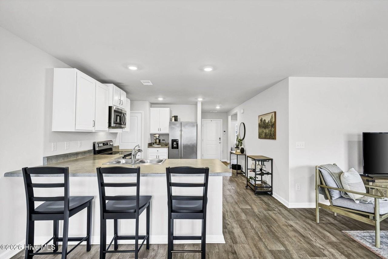 699 Buckeye Rd Ne - Photo 7 of 42