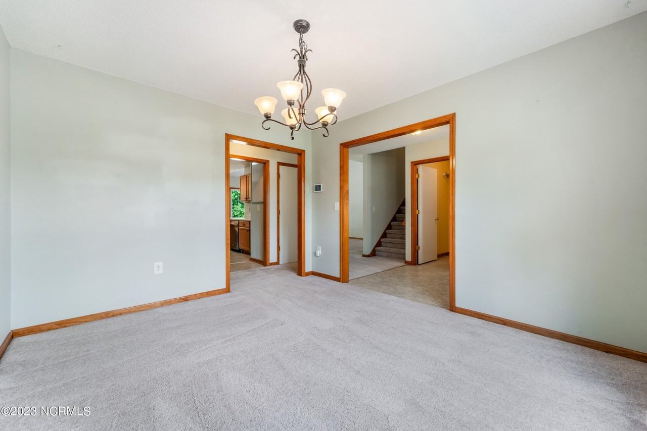 103 Appleton Ln - Photo 5 of 28