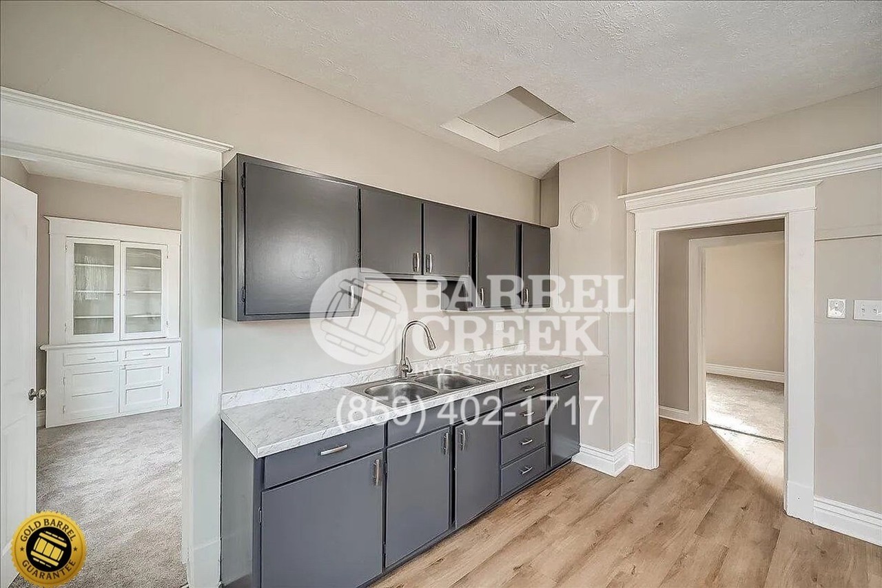 430 Price Ave - Photo 4 of 25
