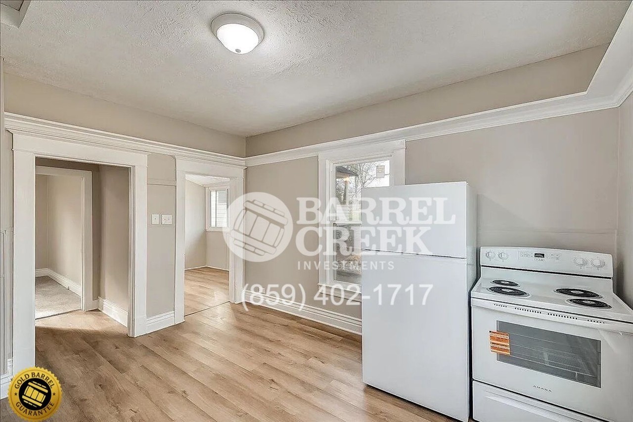 430 Price Ave - Photo 5 of 25