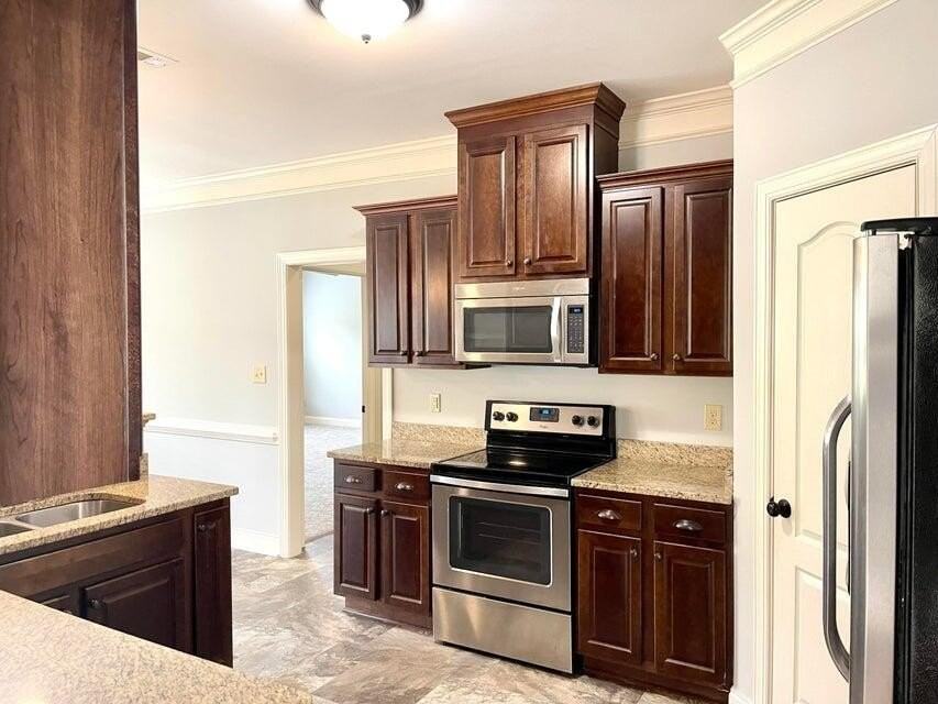 220 Kickham Ln - Photo 4 of 22