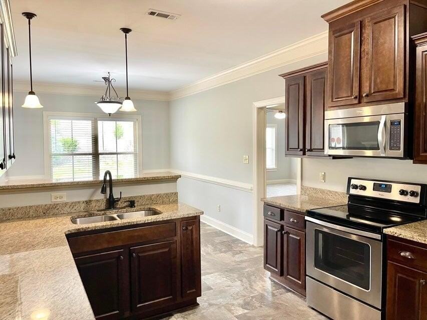 220 Kickham Ln - Photo 5 of 22