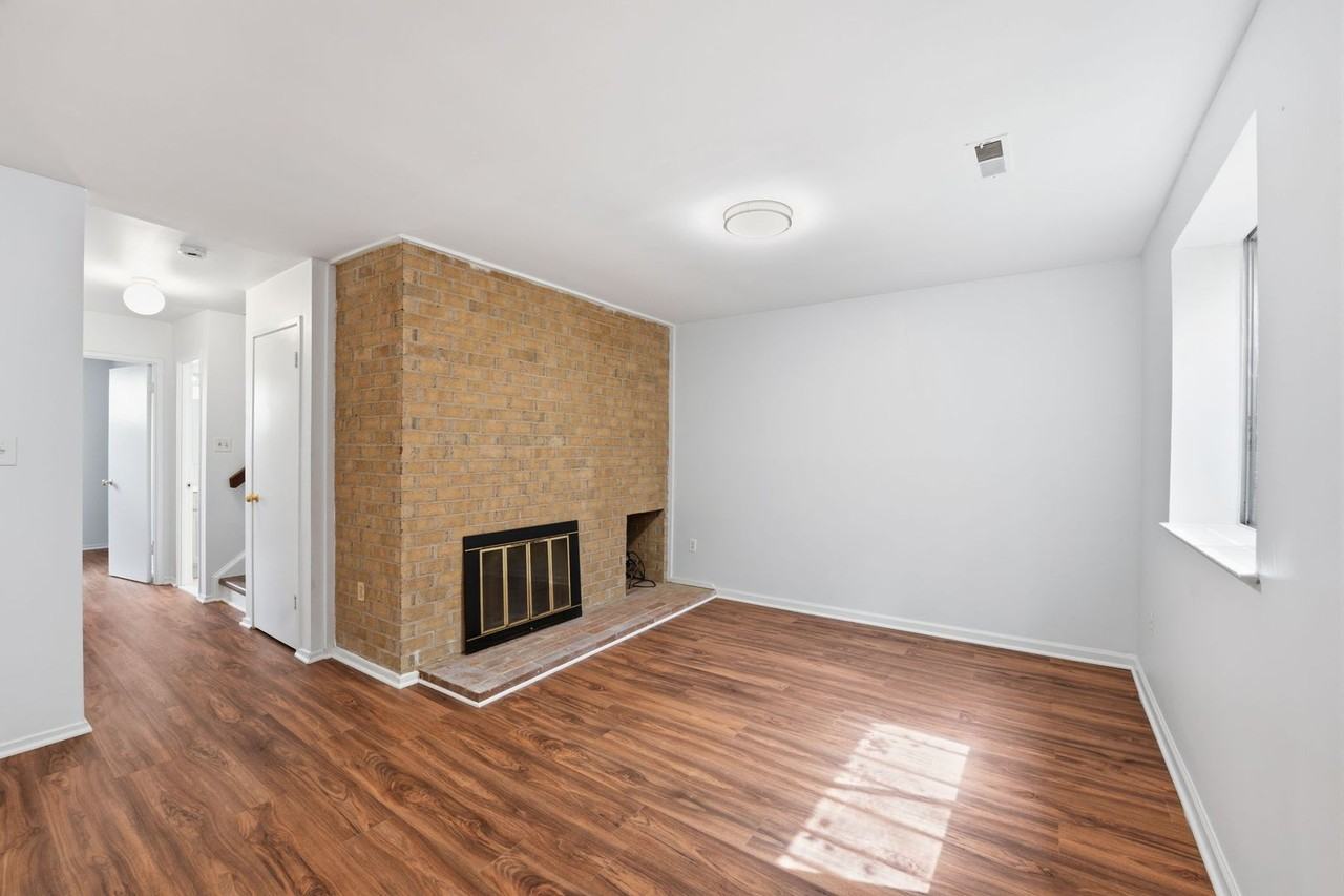 1747 Cy Ct - Photo 5 of 24