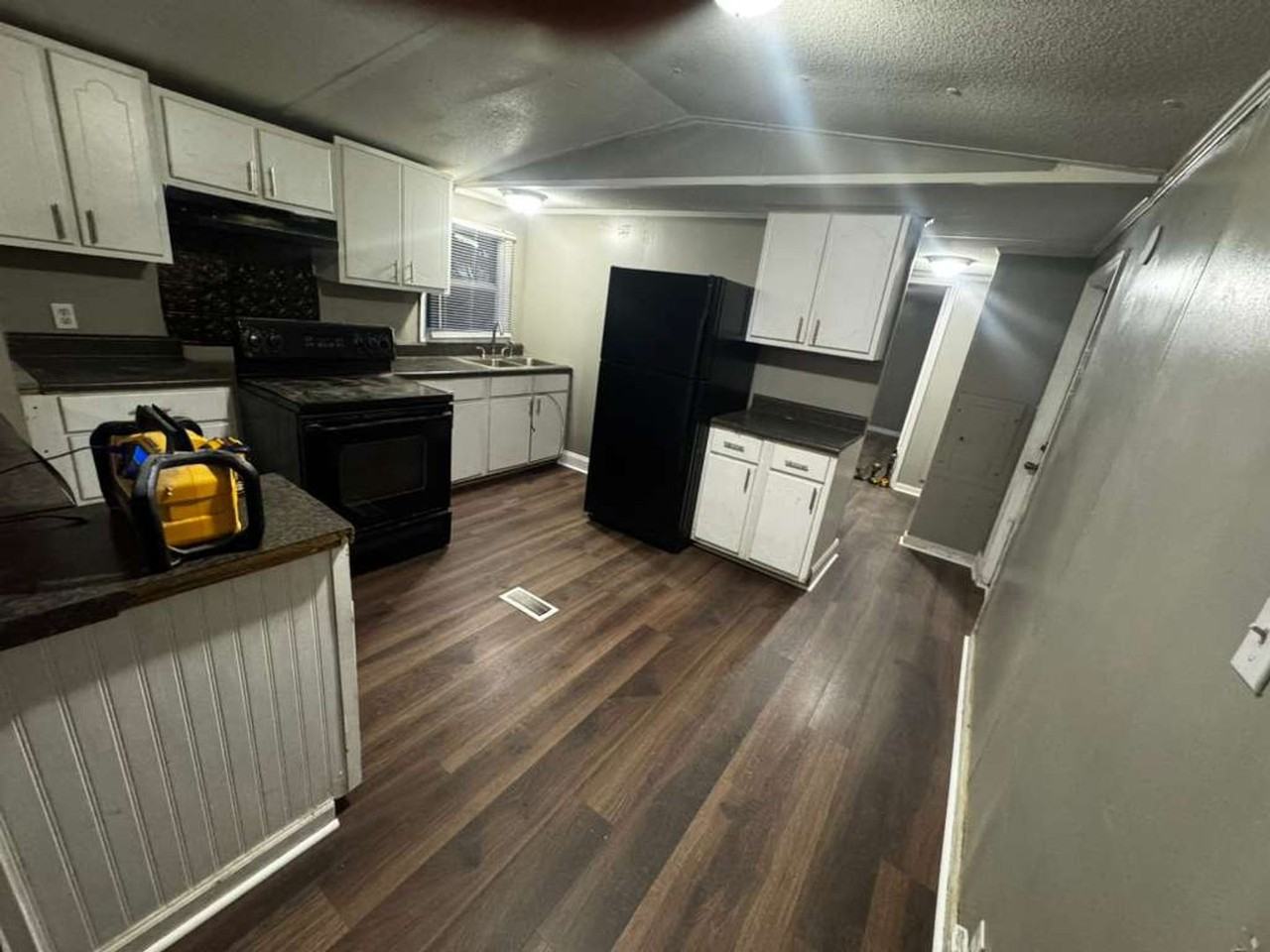 4893 Madison Dr - Photo 2 of 9