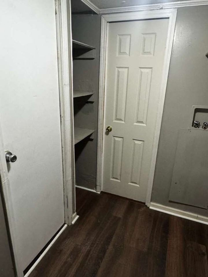 4893 Madison Dr - Photo 7 of 9