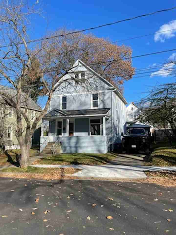 15 Duane Ave - Photo 3 of 22