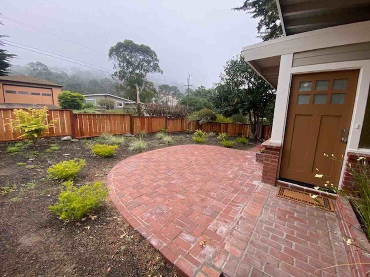 340 Bishop Ave - Photo 4 of 47