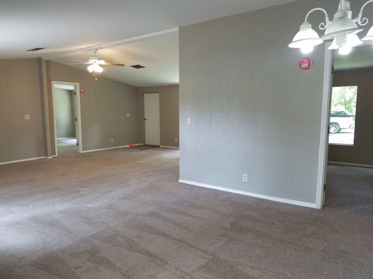 1608 Ne 97th Street Rd - Photo 5 of 23