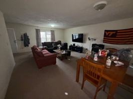 featured image of 405 Laurence Ln