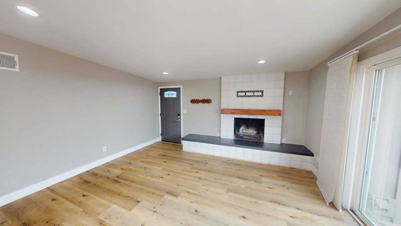 1007 Holly Ave - Photo 2 of 18