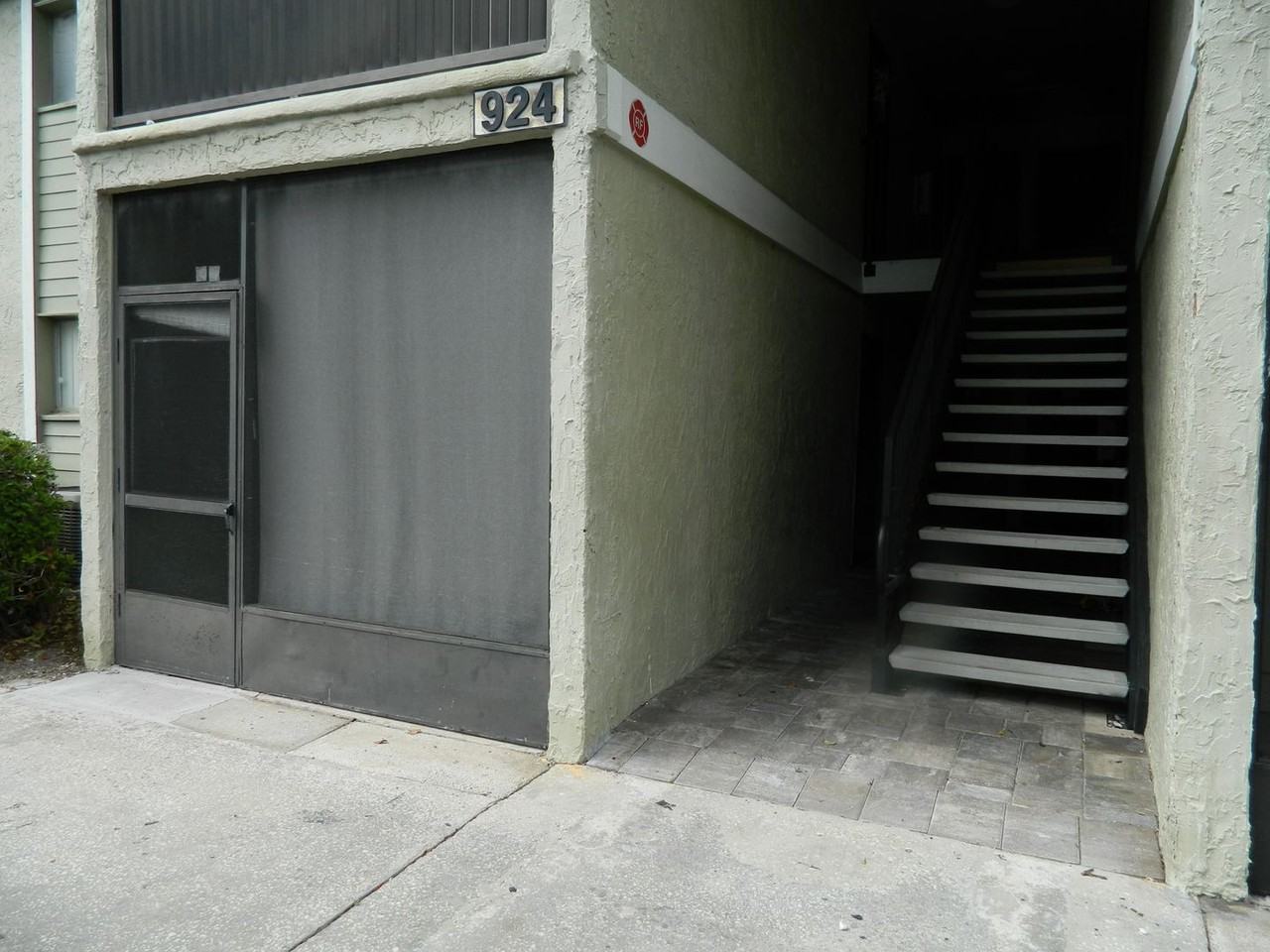 924 Lake Destiny Rd #A - Photo 2 of 22