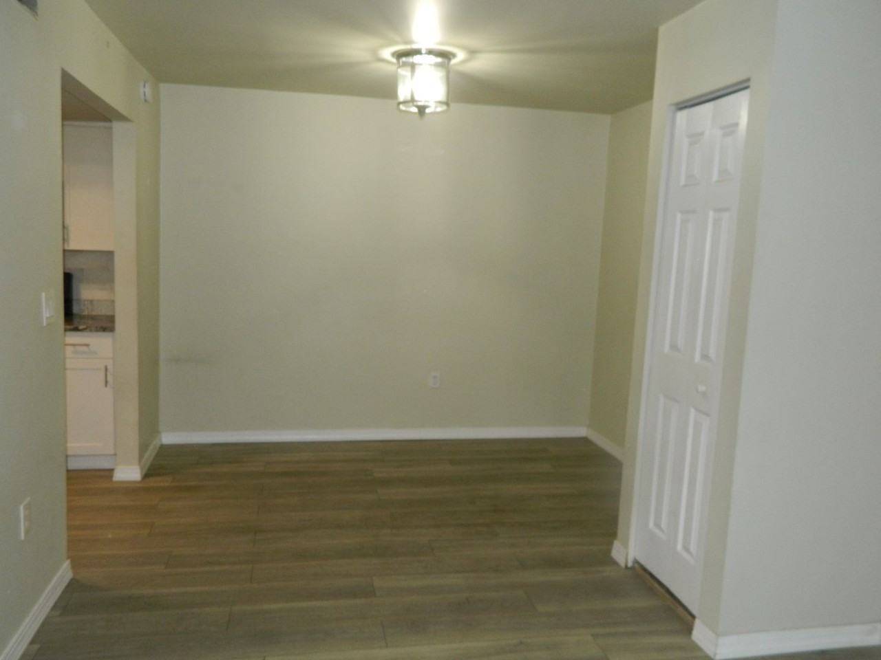 924 Lake Destiny Rd #A - Photo 5 of 22