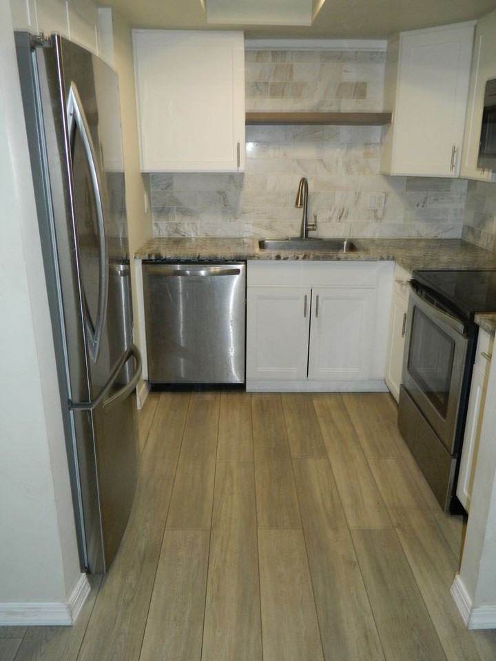 924 Lake Destiny Rd #A - Photo 6 of 22