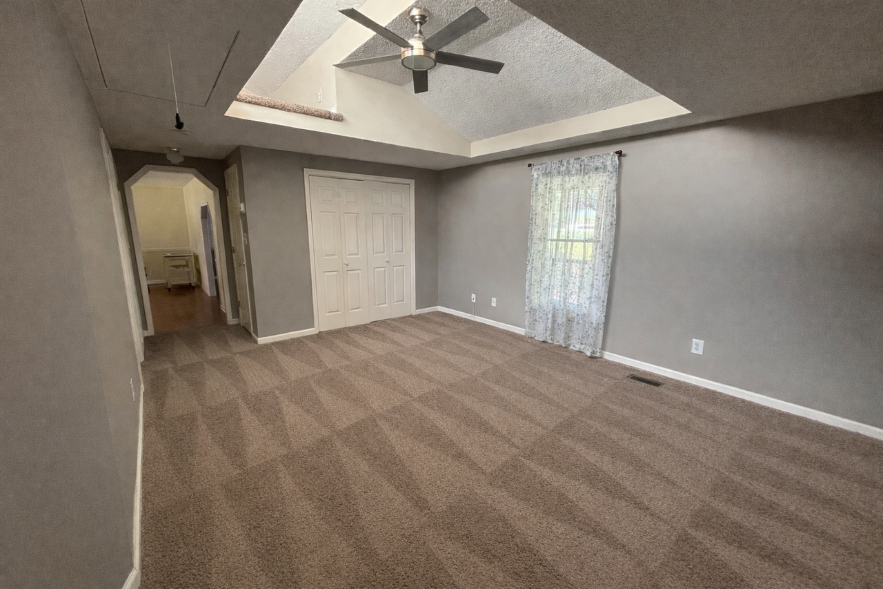 4680 Plateau Rd - Photo 4 of 14