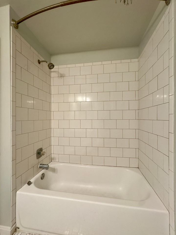 Apartment Units in Reservoir Hill, Baltimore, MD! - Photo 5 of 15