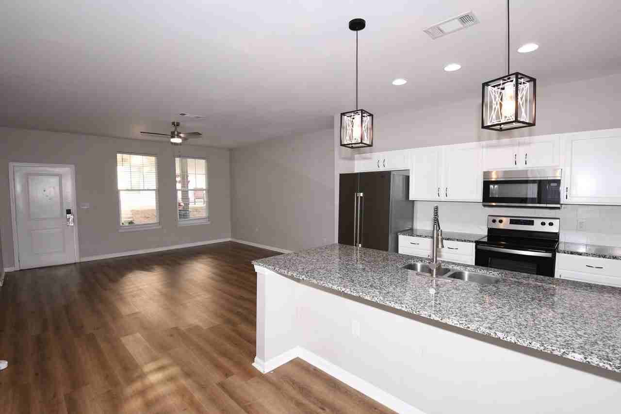 512 Olive Branch Way - Photo 4 of 16