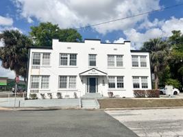 featured image of 704 Cordova Dr #6