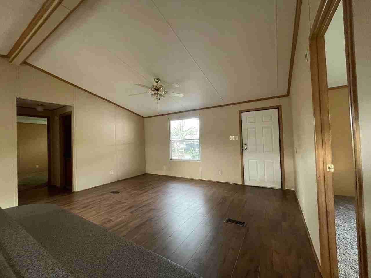 3602 Wellington Ln - Photo 4 of 50