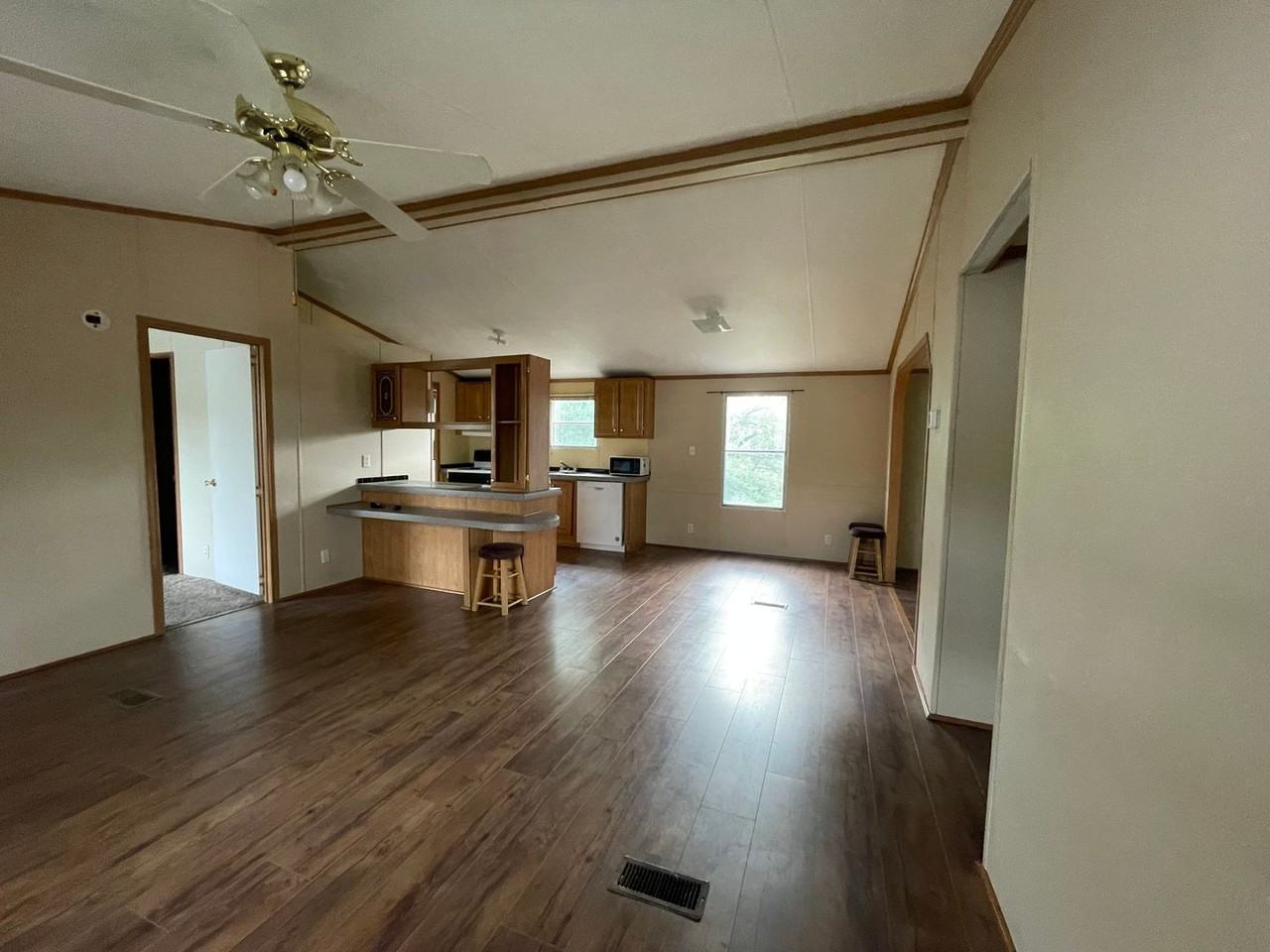 3602 Wellington Ln - Photo 6 of 50