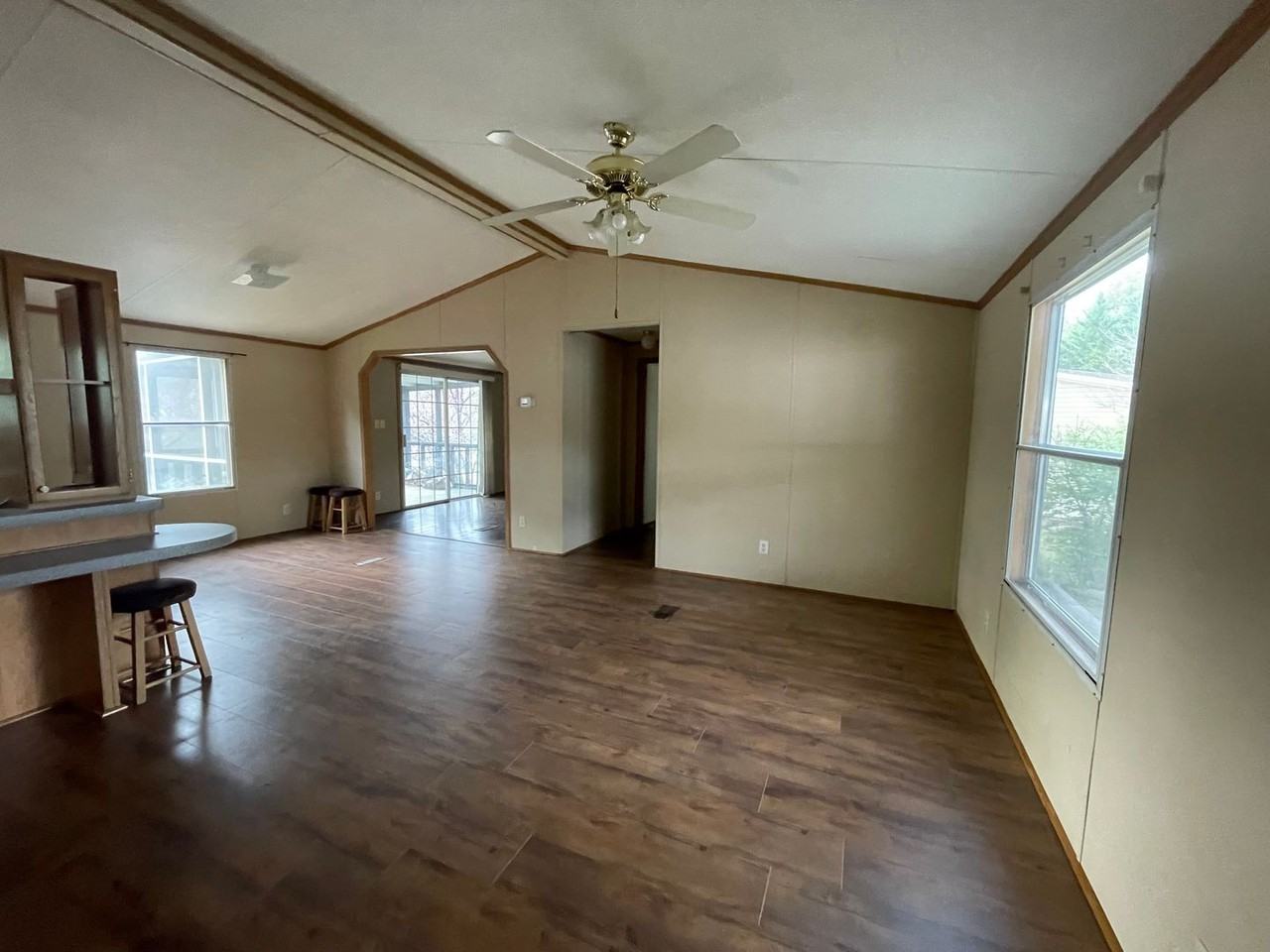 3602 Wellington Ln - Photo 4 of 50