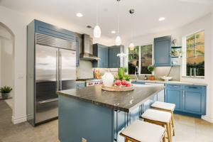 featured image of 409 N Cedros Ave