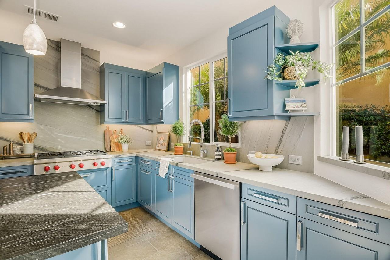 409 N Cedros Ave - Photo 6 of 29