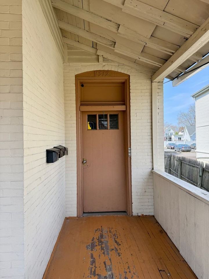 1312 Lincoln Ave - Photo 3 of 13