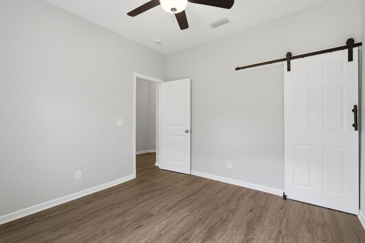 94 Sorrel St - Photo 6 of 40