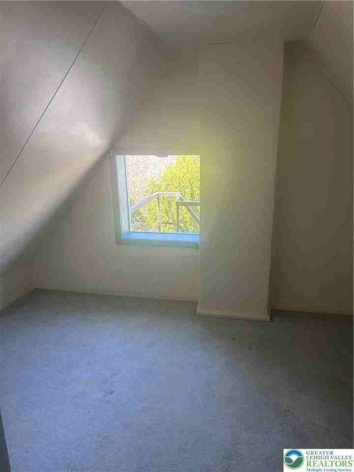 146 W Broad St Apt 3rd - Photo 6 of 6