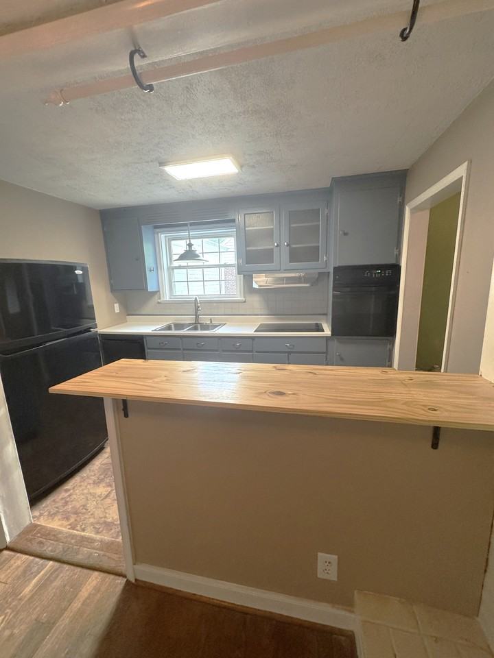 8709 Avalon Dr #1 - Photo 5 of 20