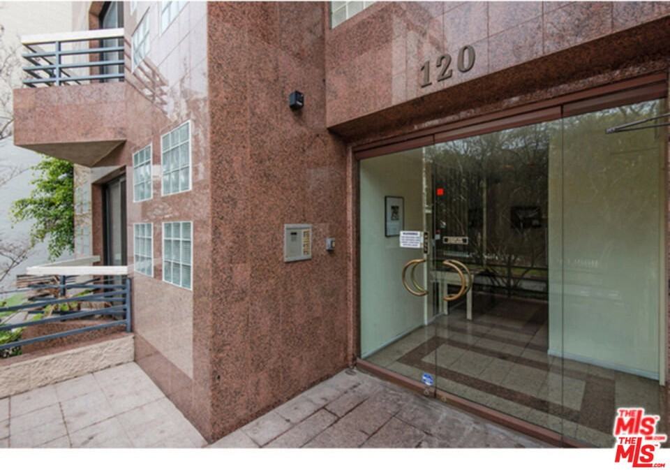 120 S Crescent Dr #305 - Photo 6 of 8