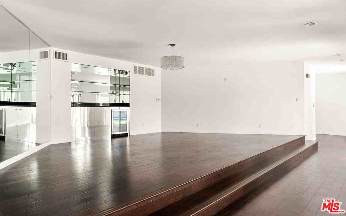 1605 Loma Vista Dr - Photo 7 of 8