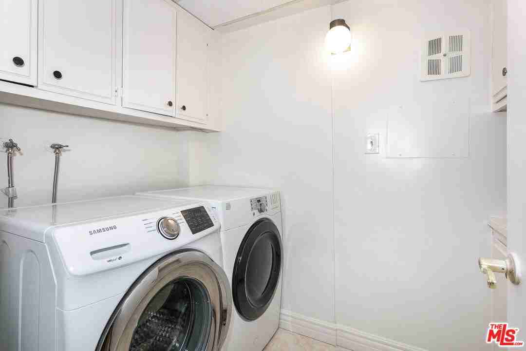 1950 S Beverly Glen Blvd #102 - Photo 3 of 8