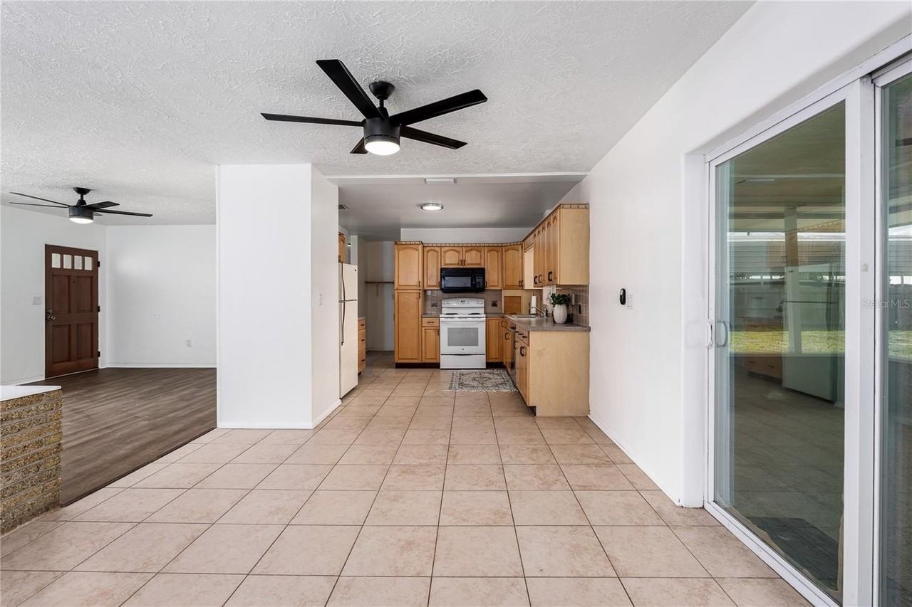 5617 1st Ave W - Photo 5 of 28