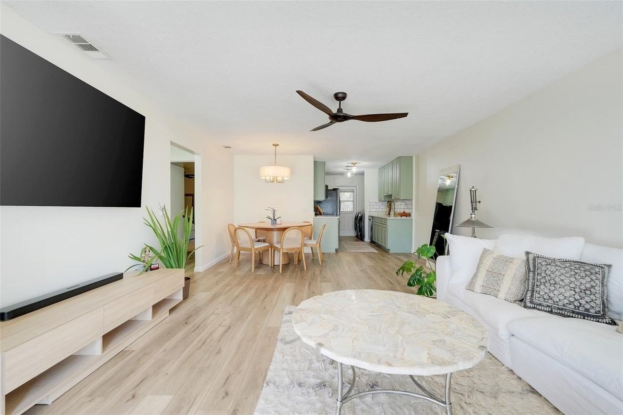 30024 Tavares Ridge Blvd #62 - Photo 3 of 31