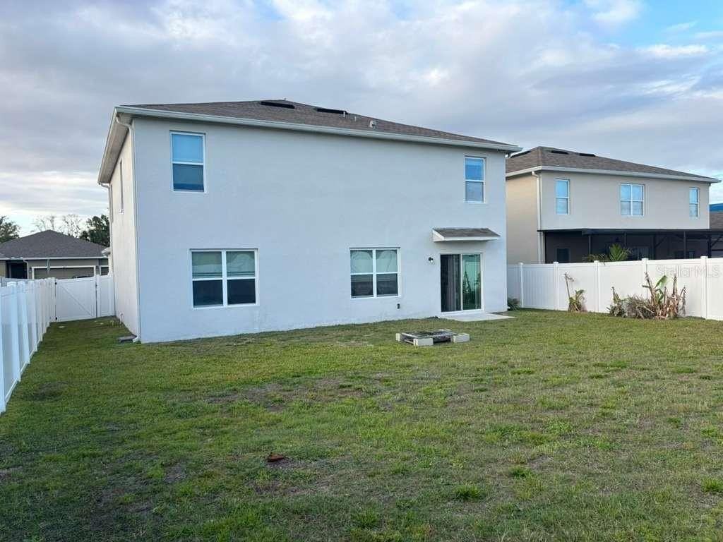 1872 Rustic Falls Dr - Photo 6 of 28