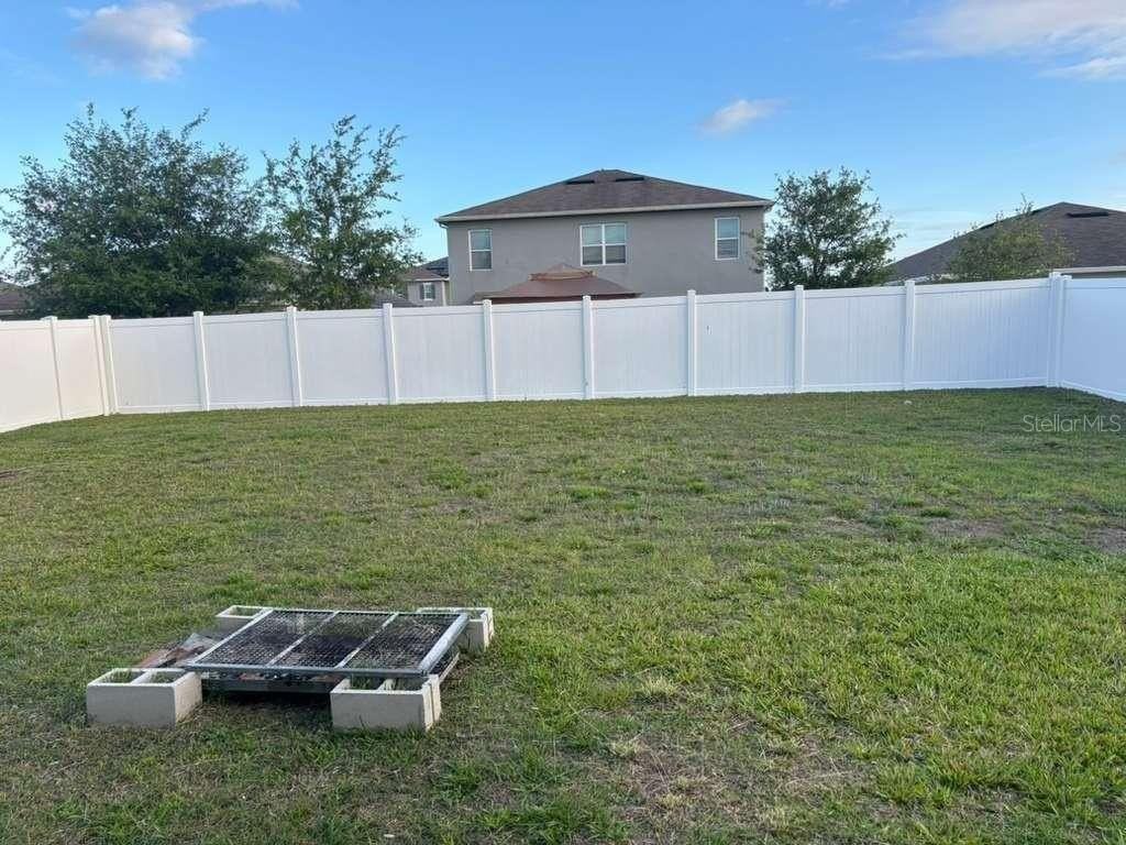 1872 Rustic Falls Dr - Photo 7 of 28