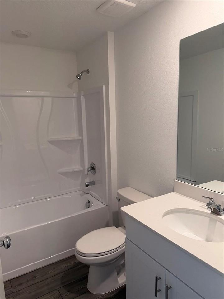 1288 Nw 48th Ter - Photo 4 of 24