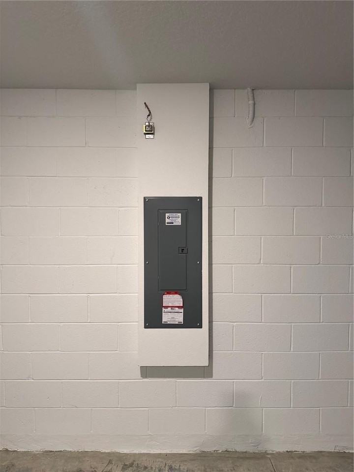 1288 Nw 48th Ter - Photo 7 of 24