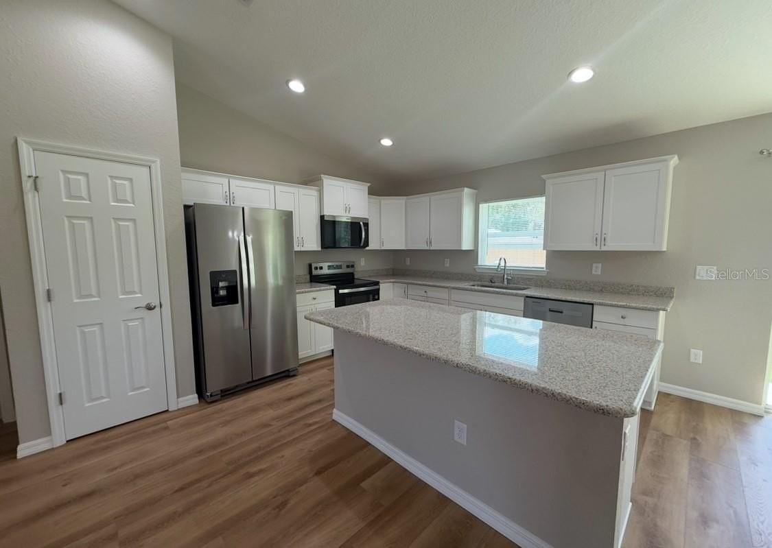 13756 Sw 102nd Pl - Photo 2 of 17