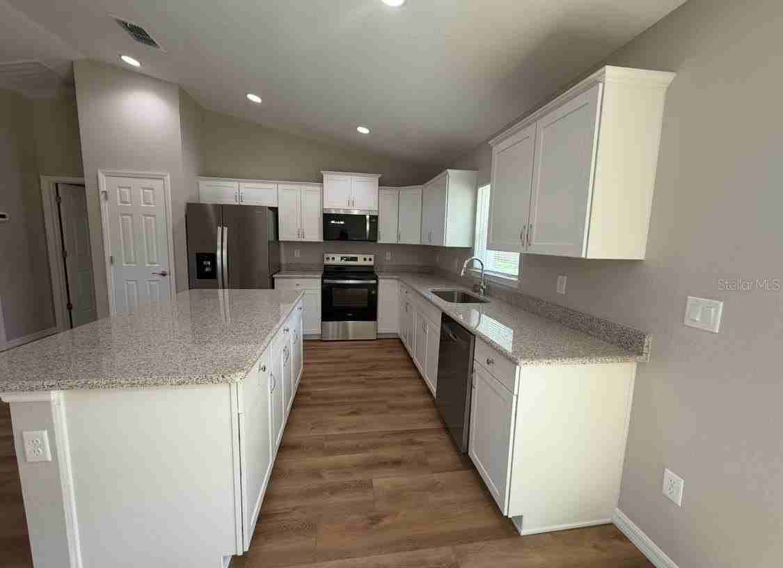 13756 Sw 102nd Pl - Photo 4 of 17