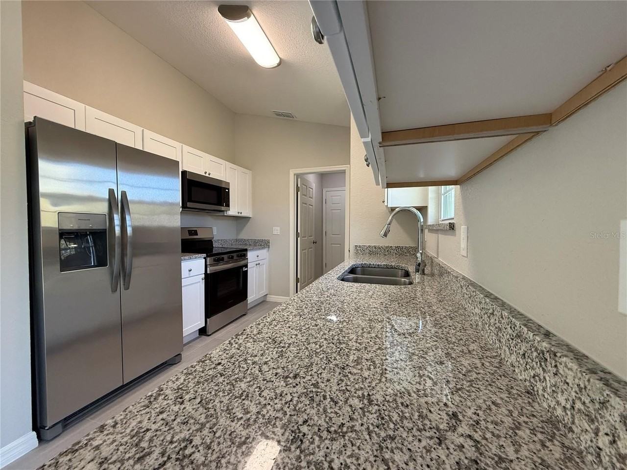 6901 Se 123rd Pl - Photo 2 of 16